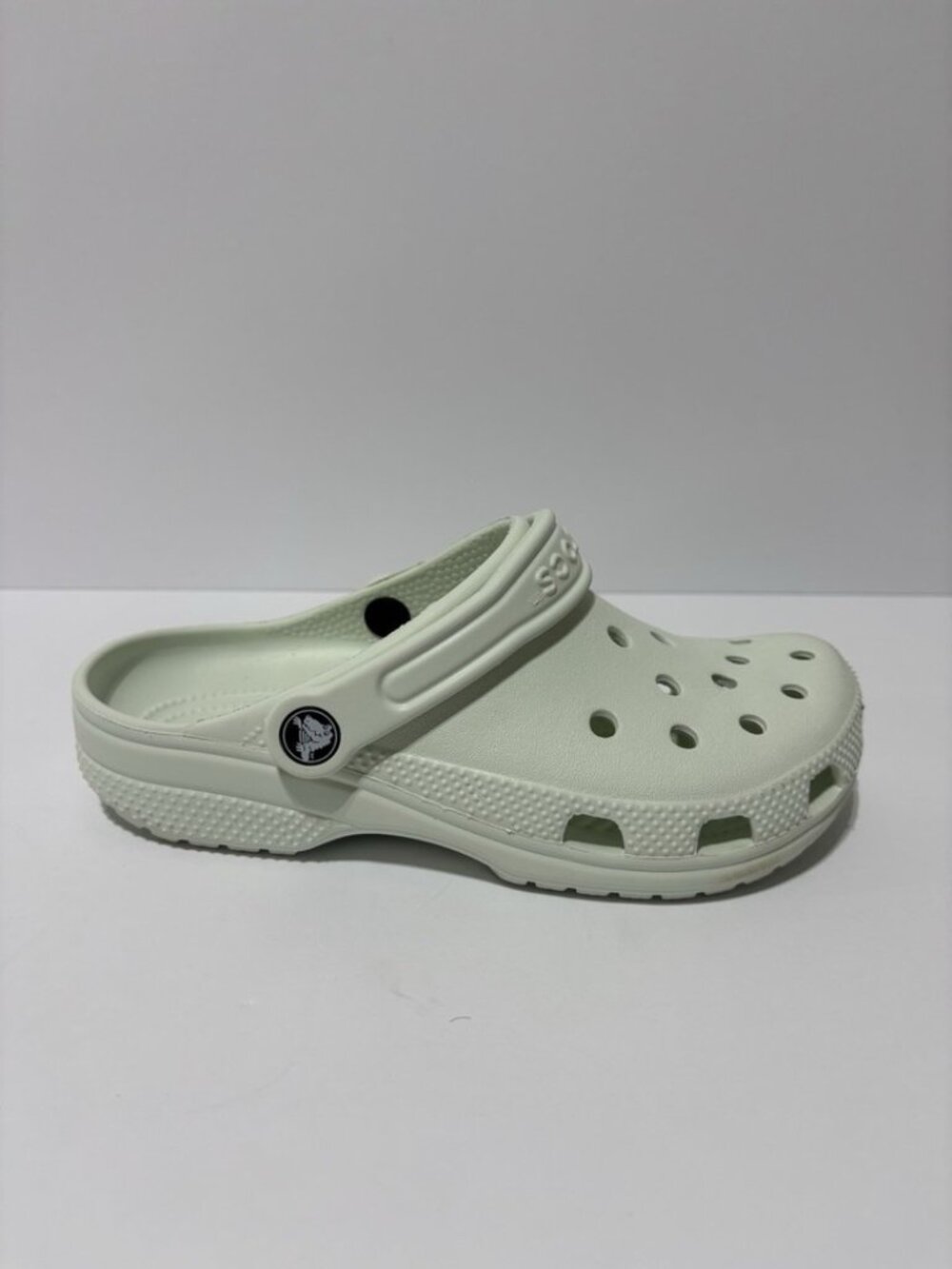 Crocs Kids’ Classic Clogs Mint Tint, Kids’ Size 4 M